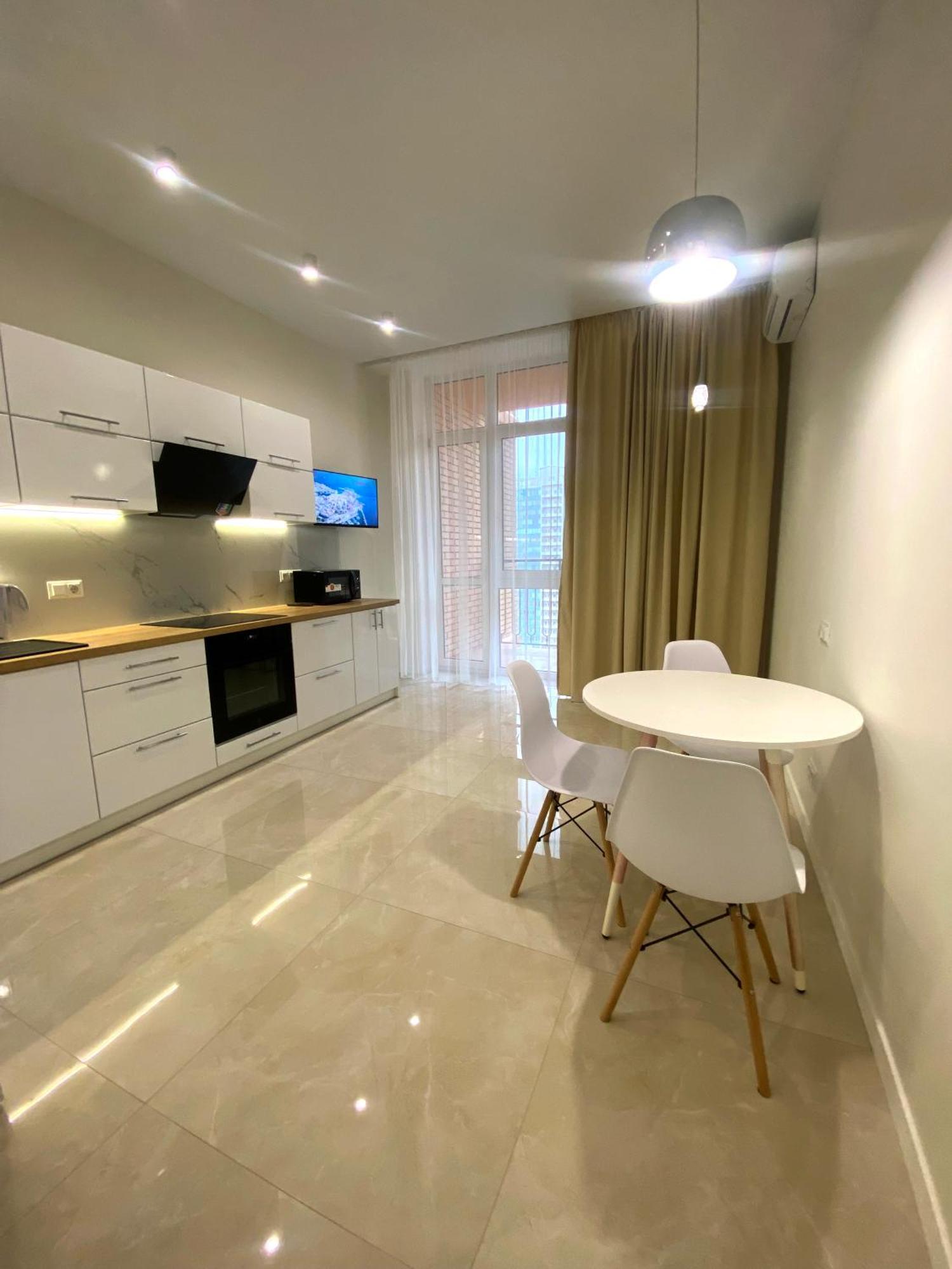 Arcadia Spacious Apartments 오데사 외부 사진